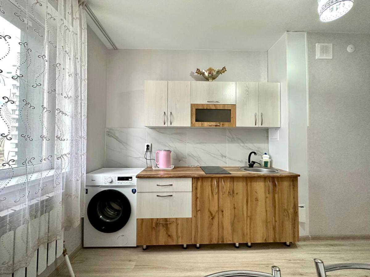 1 Комнатная Драмтеатр 1Bedroom Apartment Ust-Kamenogorsk Exterior photo